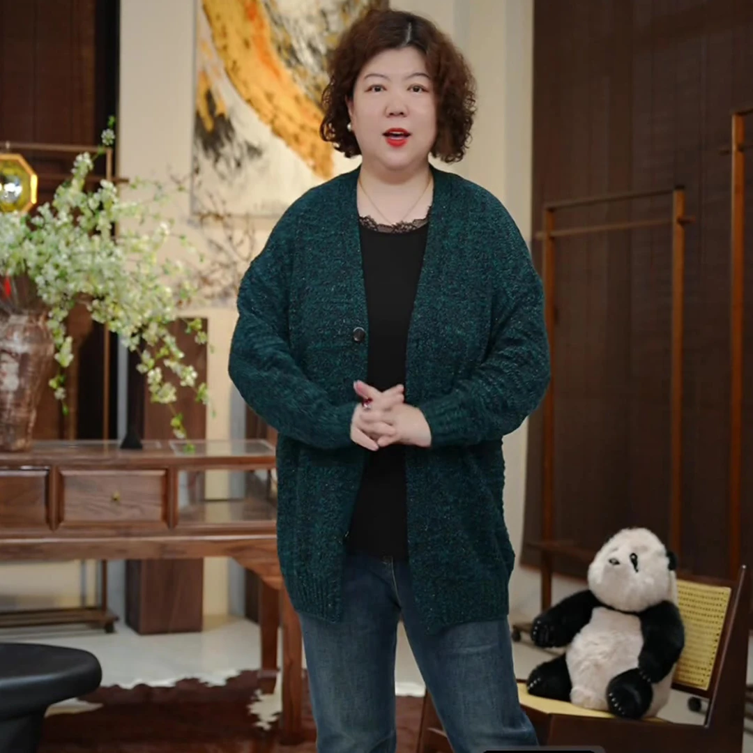 金雀绫【蓝孔雀】设计针织时尚休闲加宽加大开衫毛衣SZAK3THL132