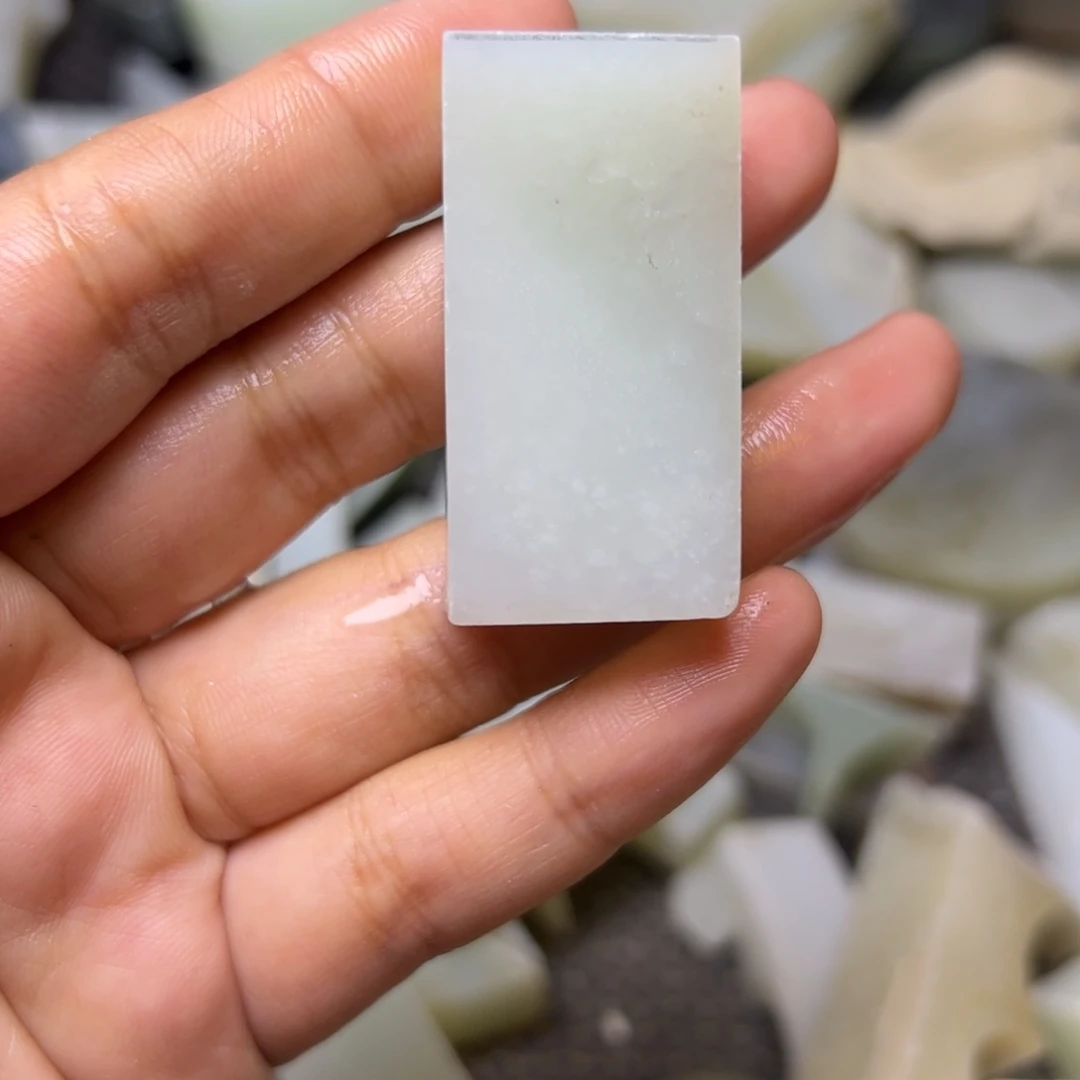 和田玉未镶嵌项链