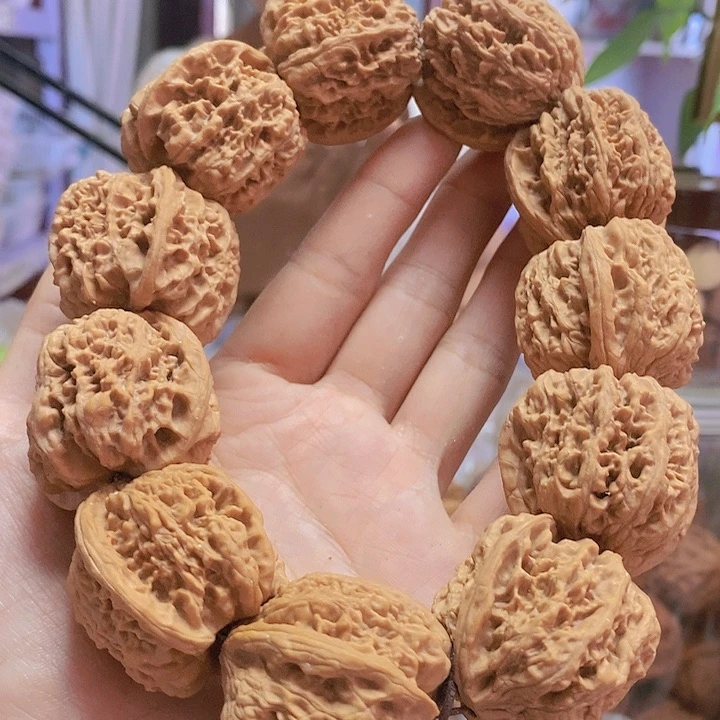 【闪购商品】文玩核桃把件35千佛山手持
