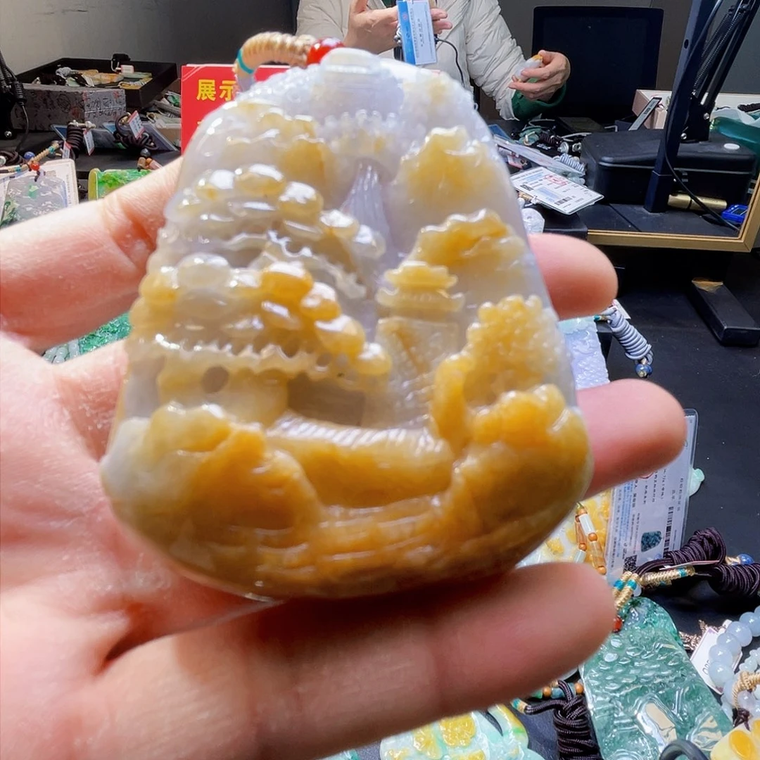 颈饰未镶嵌翡翠一