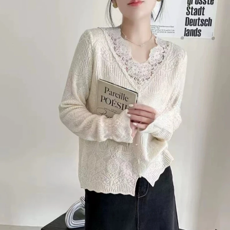 5186秋冬针织衫长袖法式宽松女装蕾丝拼接V领显瘦韩版套头打底衫