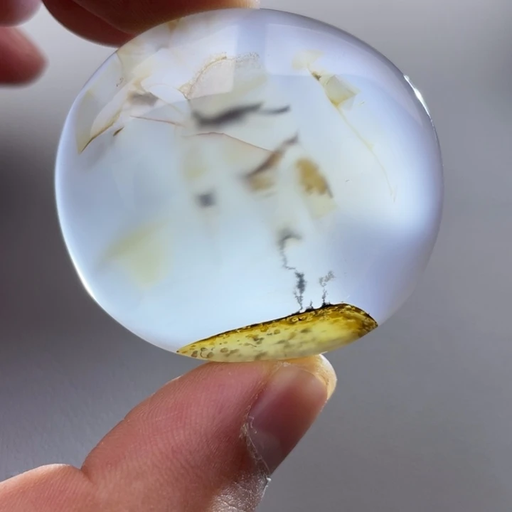 玛瑙/玉髓颈饰未镶嵌穿**空