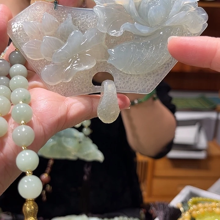 未镶嵌岫玉毛衣链