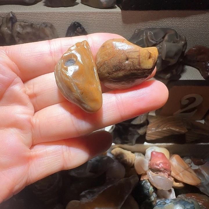 用***元有机玻璃原石奇石
