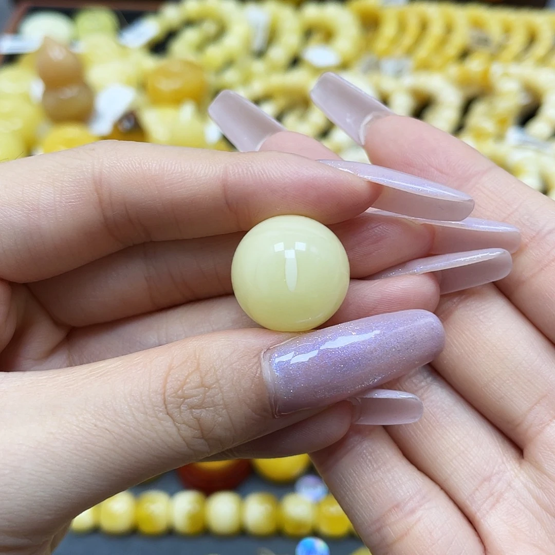 琥珀未镶嵌裸石圆珠17.5mm