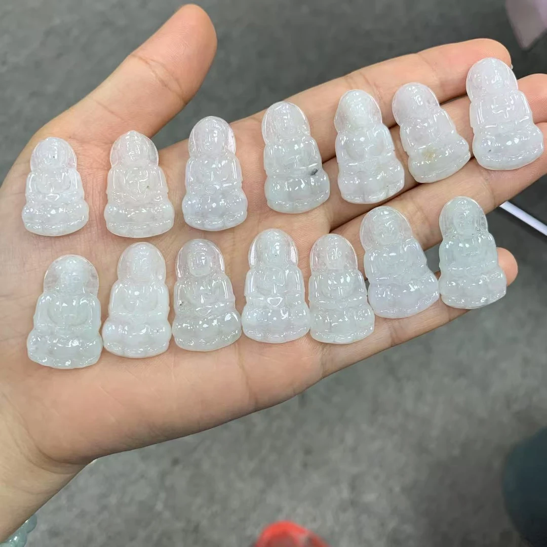 天然A货翡翠小小观音小朋友佩戴吊坠（有矿点）多样性发其一