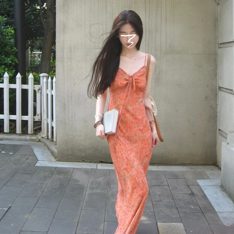 茶歇法式碎花吊带连衣裙子女夏季2024新款海边度假气质长裙2895