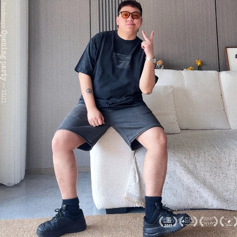 陈达浪不太胖大码男装夏季新款潮流百搭黑色T恤灰色短裤搭配套装