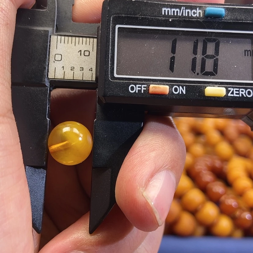 【闪购商品】蜜蜡未镶嵌珠宝奇石