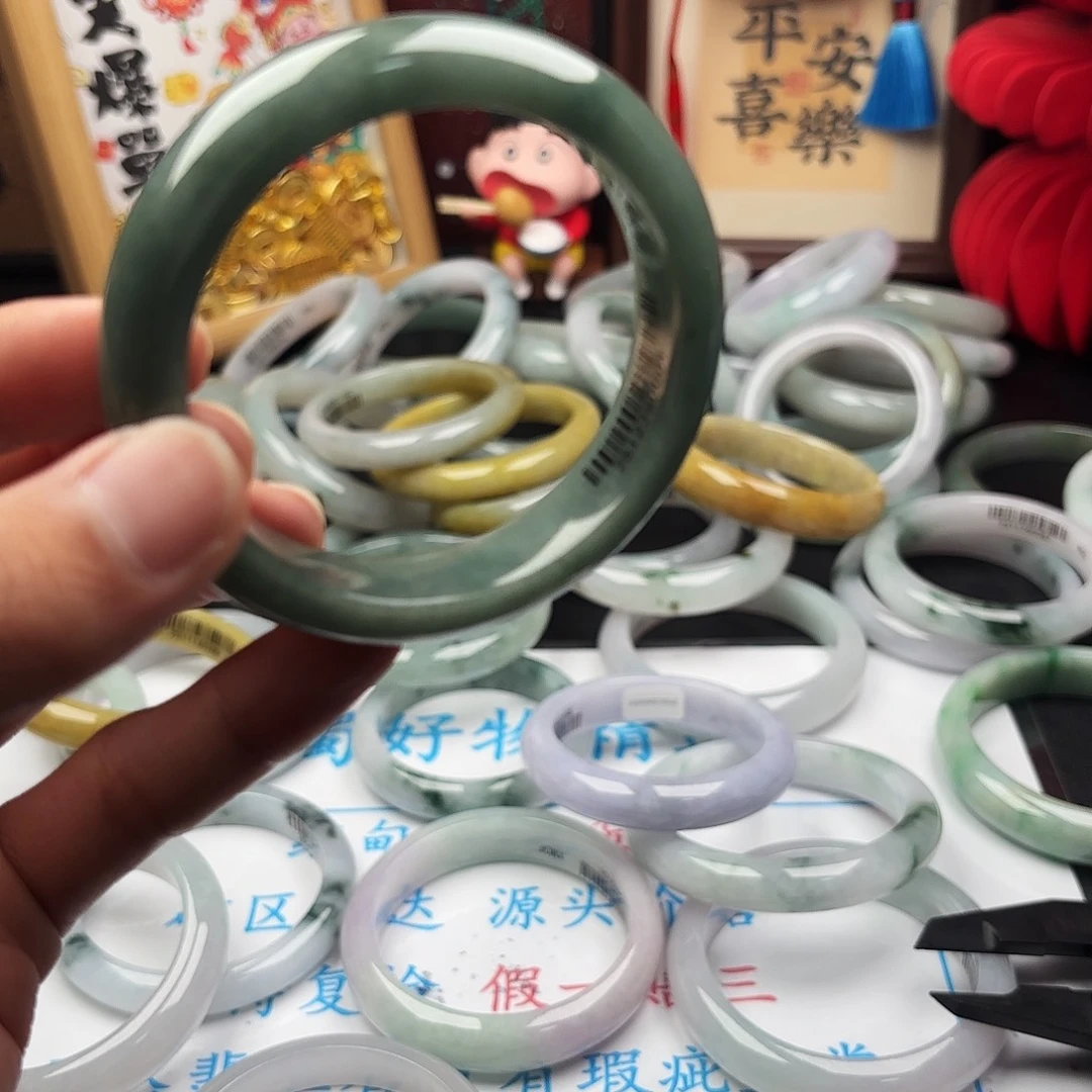 翡翠未镶嵌手镯5657x4 51