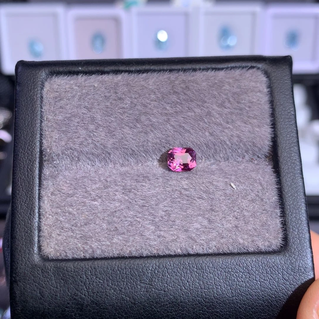 尖晶石裸石0.77ct