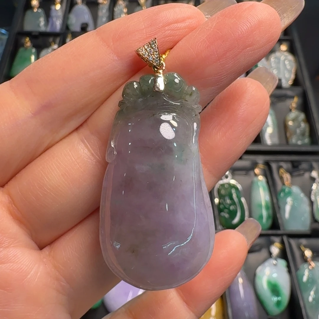 翡翠18K金镶嵌颈饰福瓜