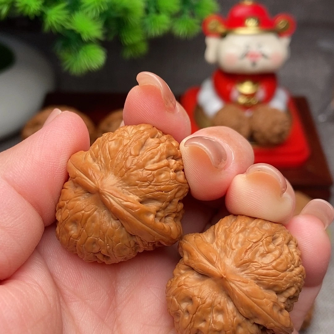 文玩核桃把件35全品毕业元宝