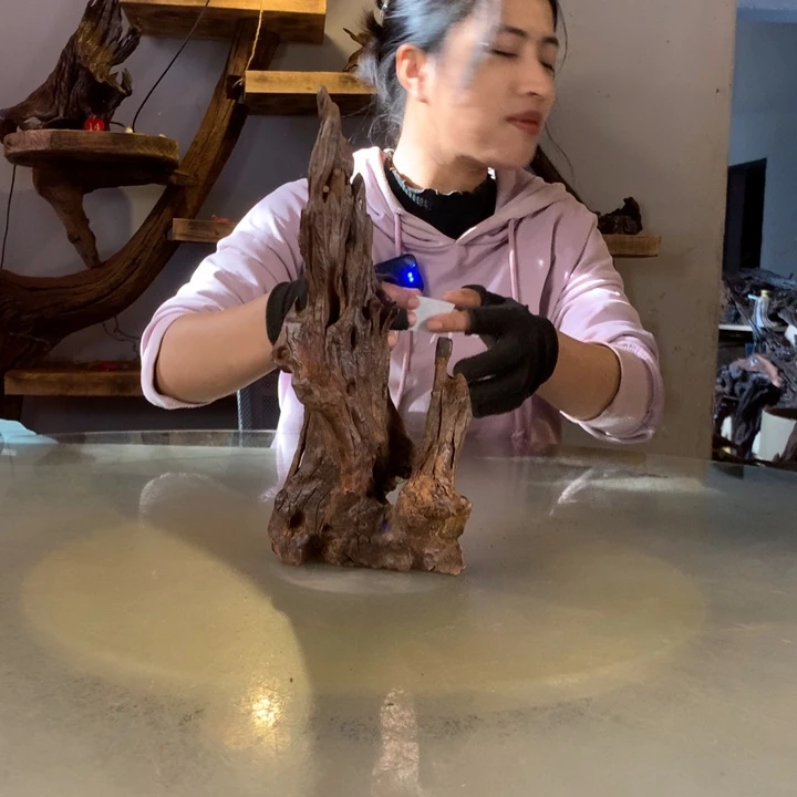 彭***酱天然的云南紫柚木会黄水