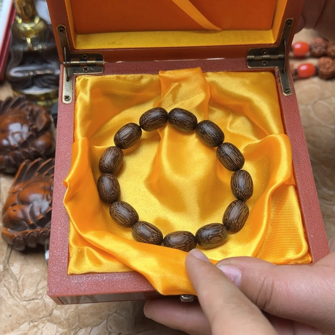 大叶紫檀（黑酸枝木类）