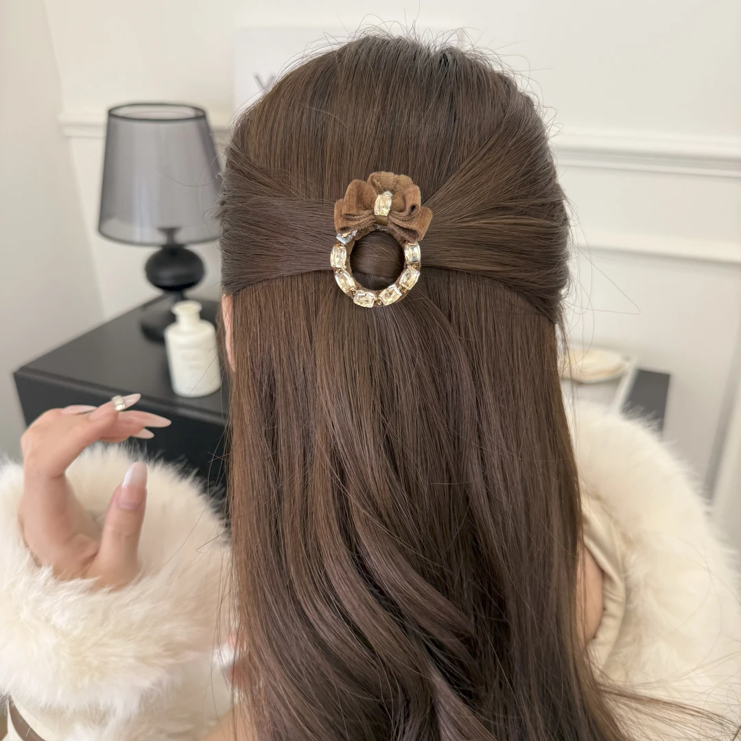 精品水晶原创秋冬流光色丝绒蝴蝶结百搭圆形压夹4547