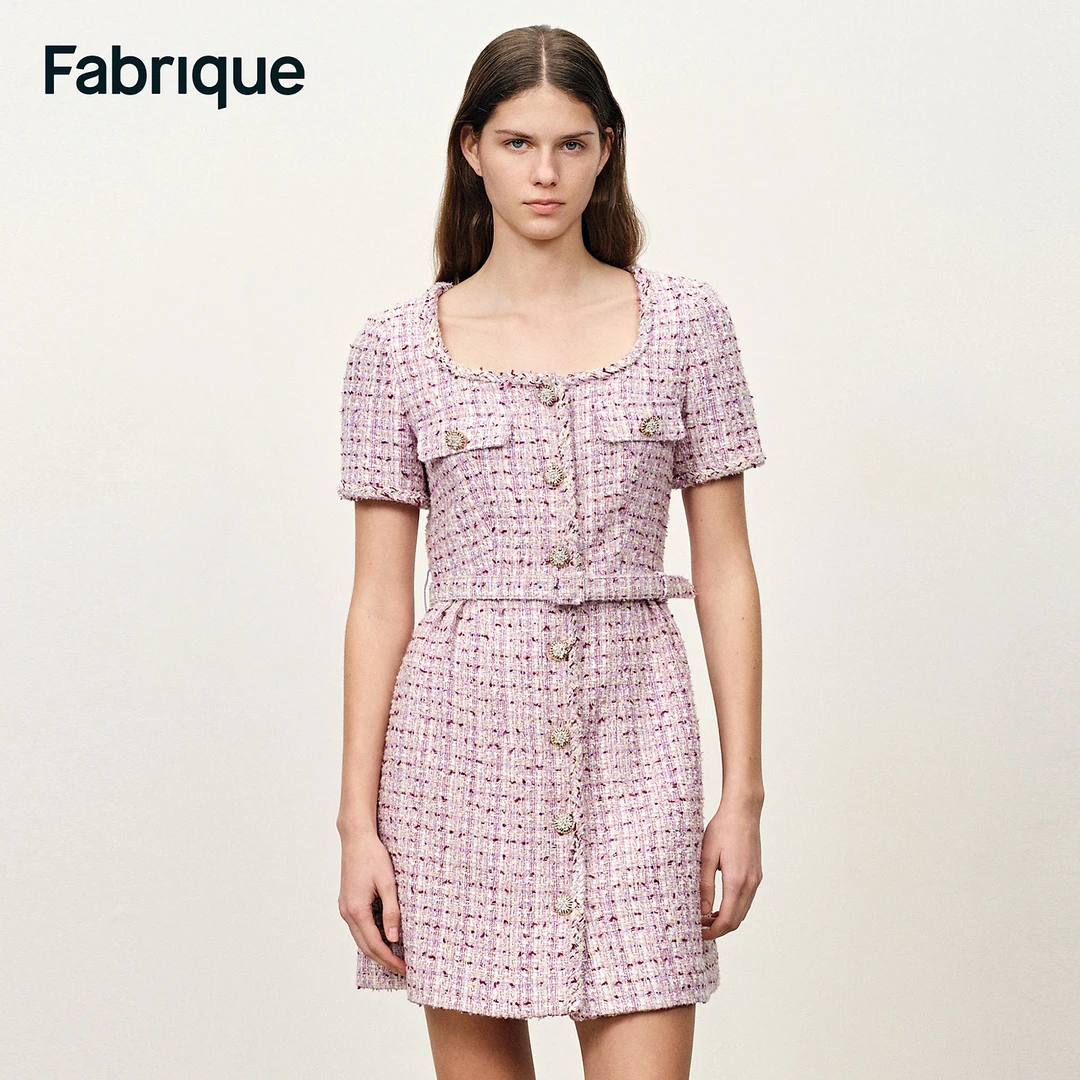 Fabrique Betty 早春新品丁香紫亮丝粗花呢毛边方领配腰带连衣裙