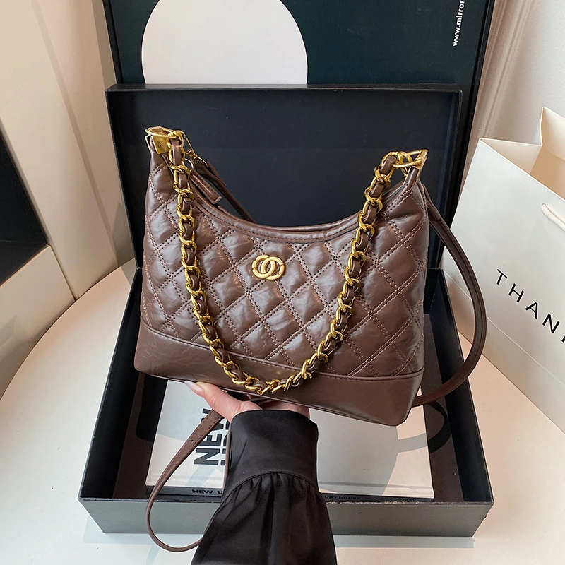 6234 咖色（长26厘米高21厘米）时尚百搭包包（无礼盒）