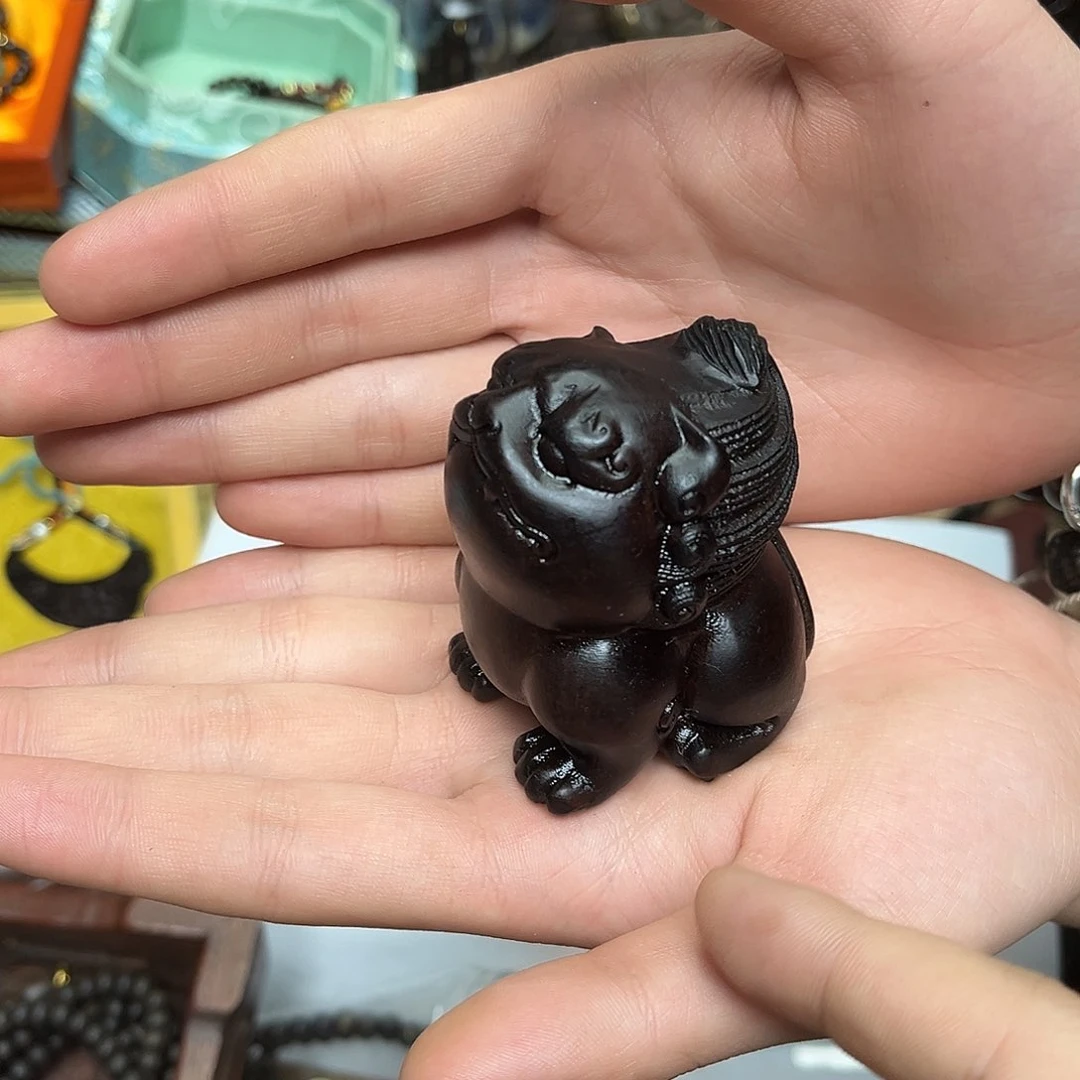 大叶紫檀（黑酸枝木类）