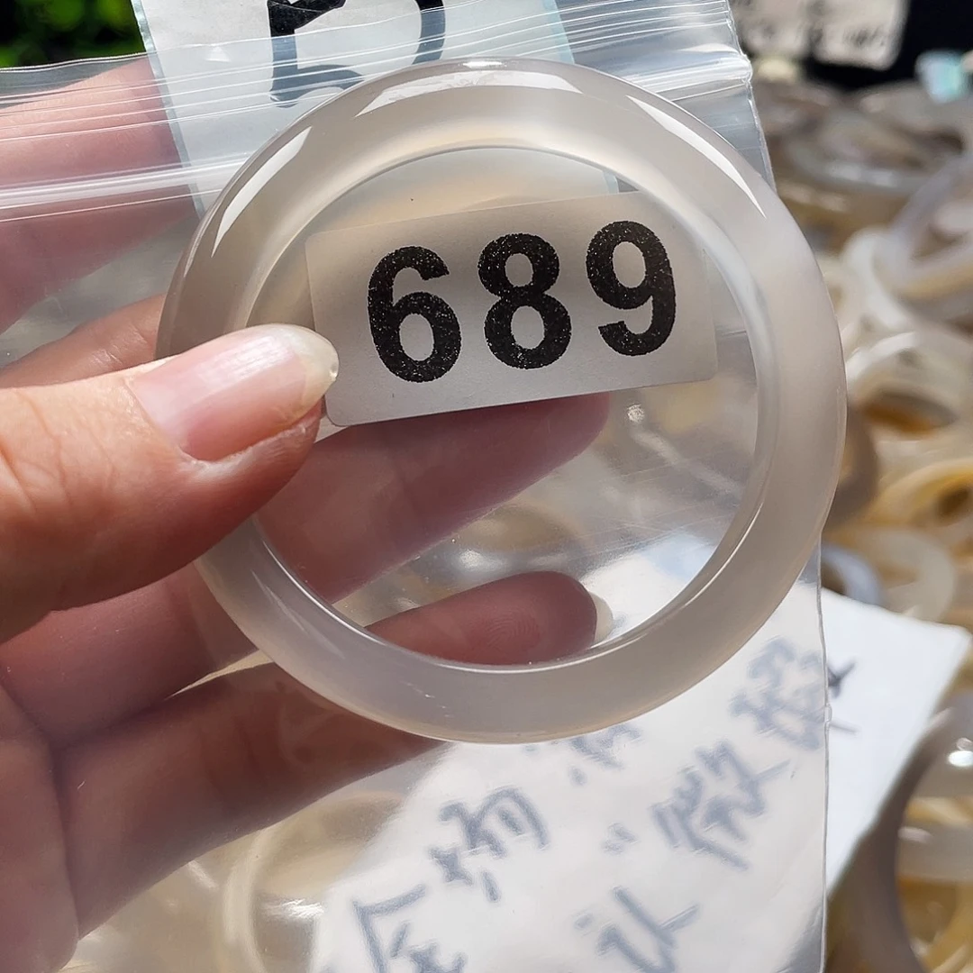 手镯玛瑙/玉髓未镶嵌