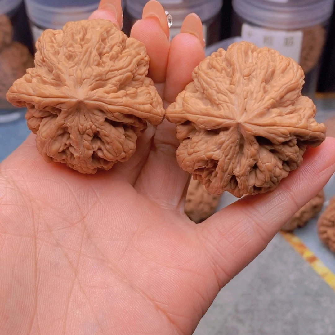 贵***放核桃文玩核桃手把件粗筋47