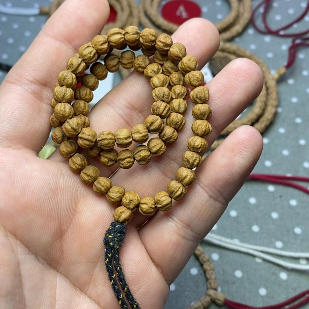 柏香籽/百香籽吊坠鱼****吃红油皮莲花座微磨双圈6.8左右