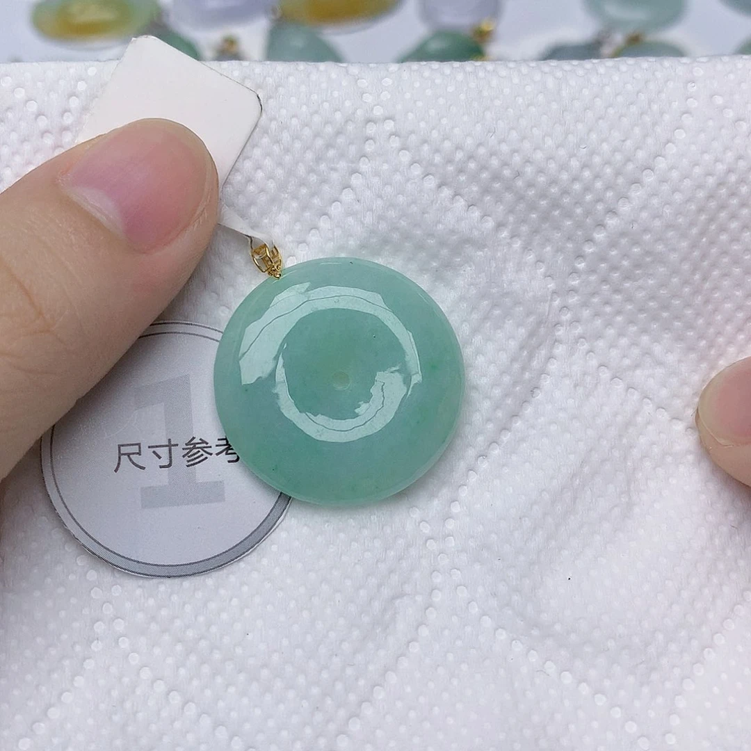 翡翠18K金镶嵌颈饰天然A货翡翠