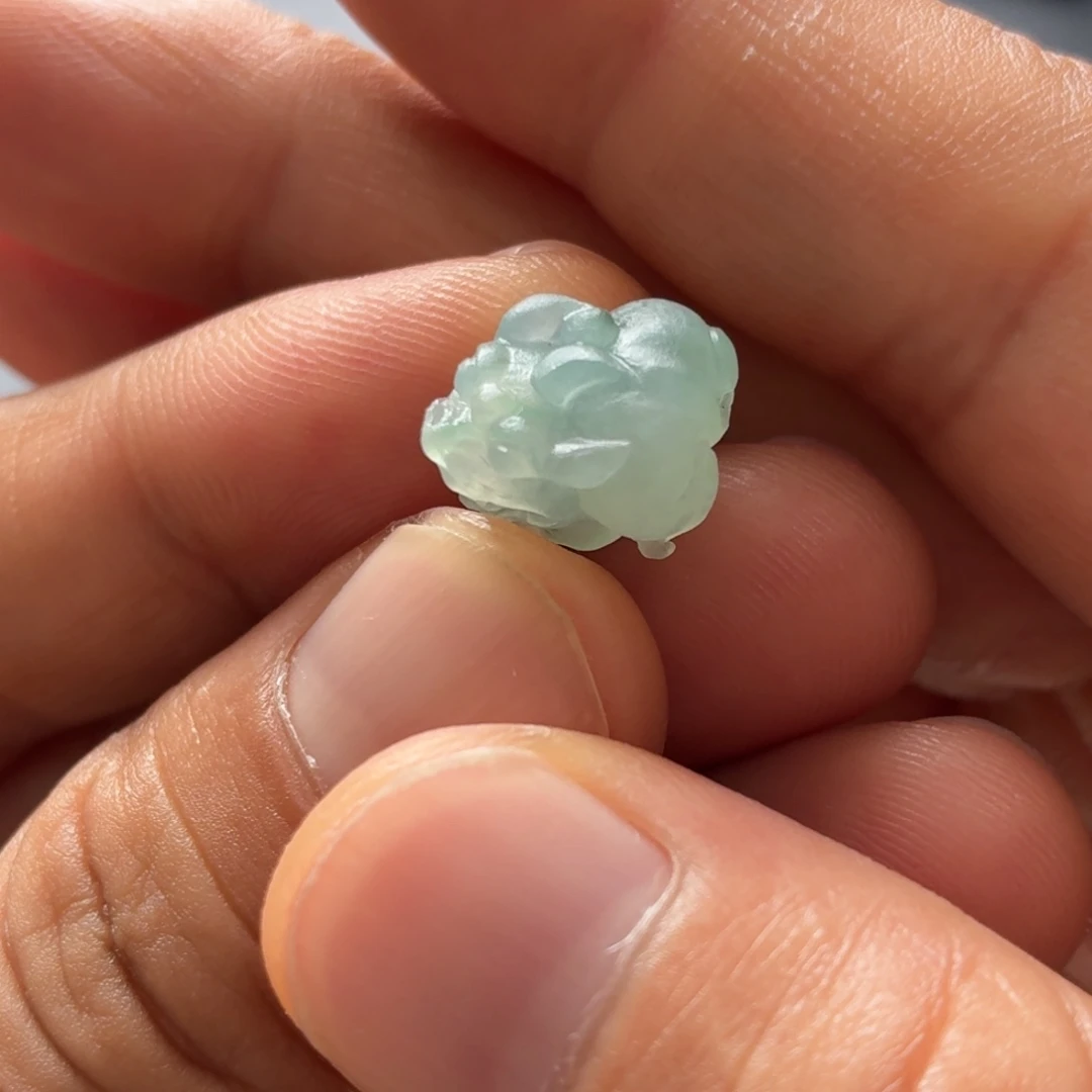 定制翡翠未镶嵌貔貅