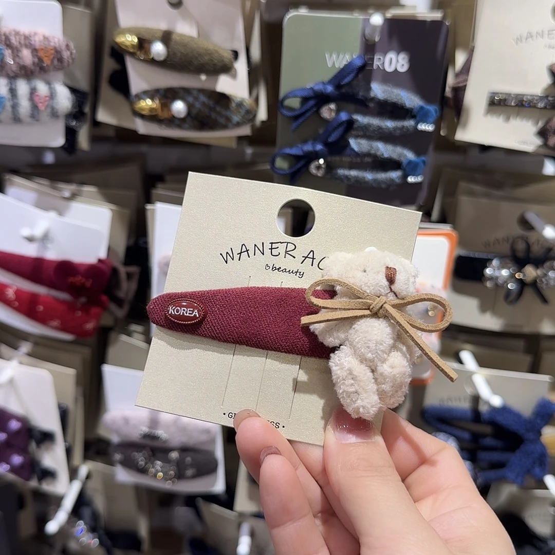 布艺非金属红色小熊拜拜