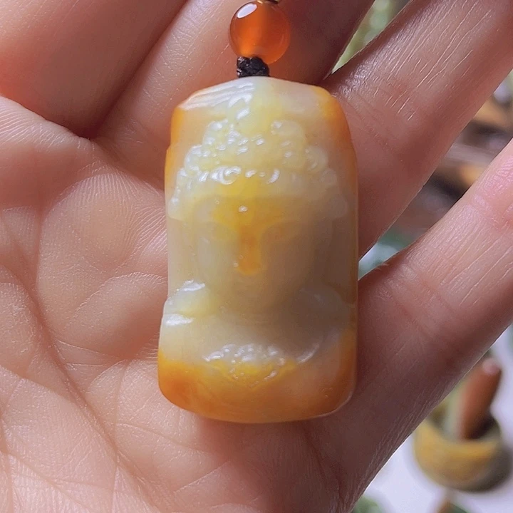 未镶嵌岫岩河磨玉（透闪石质玉）挂件