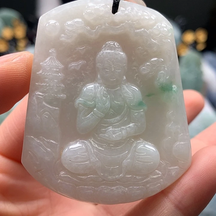 翡翠未镶嵌颈饰阿尼陀佛福利