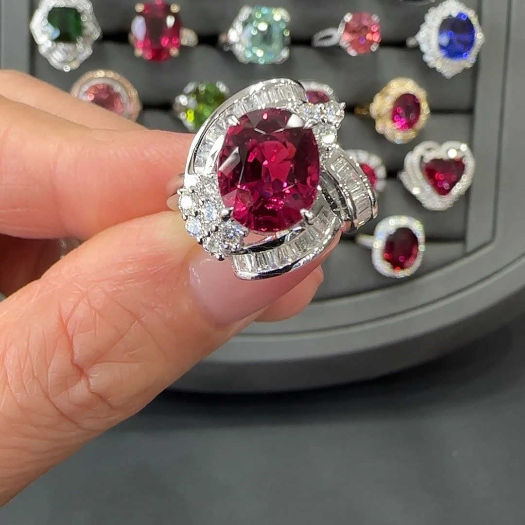 18K金镶嵌戒指碧玺3.92ct