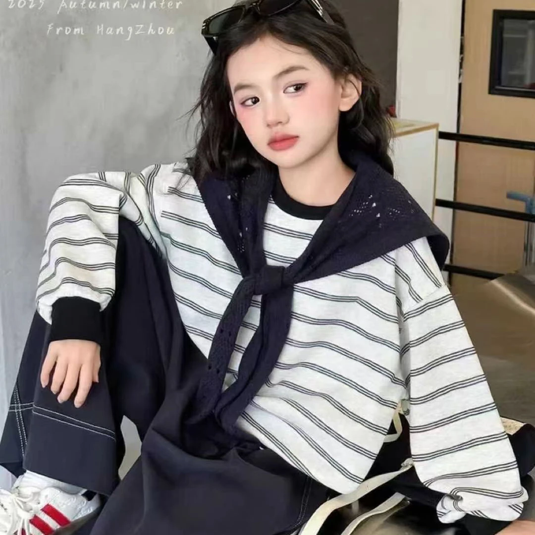 女秋冬条纹休闲常规款套头卫衣时尚上衣假两件连帽