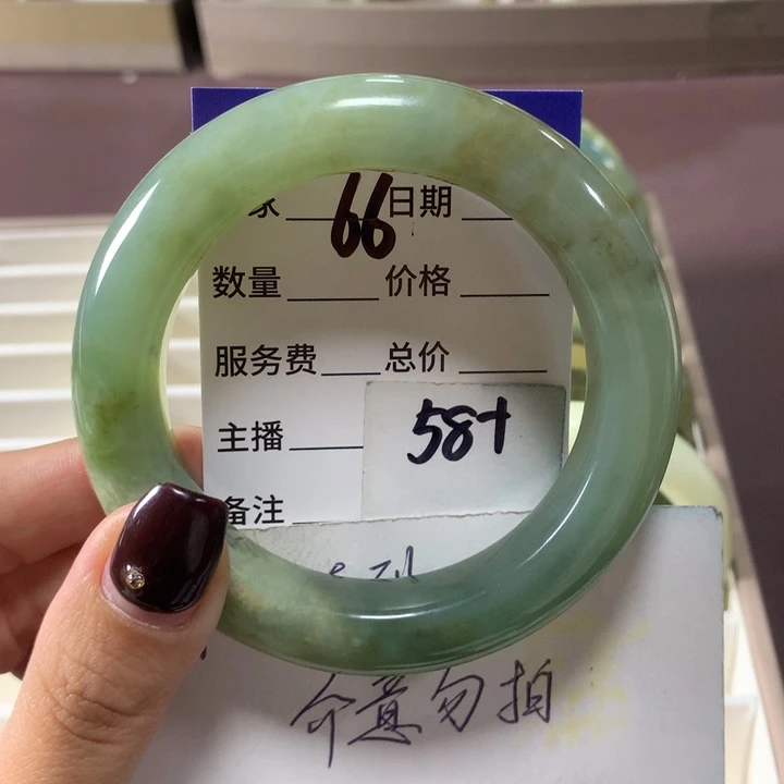 蛇纹石玉未镶嵌手镯66