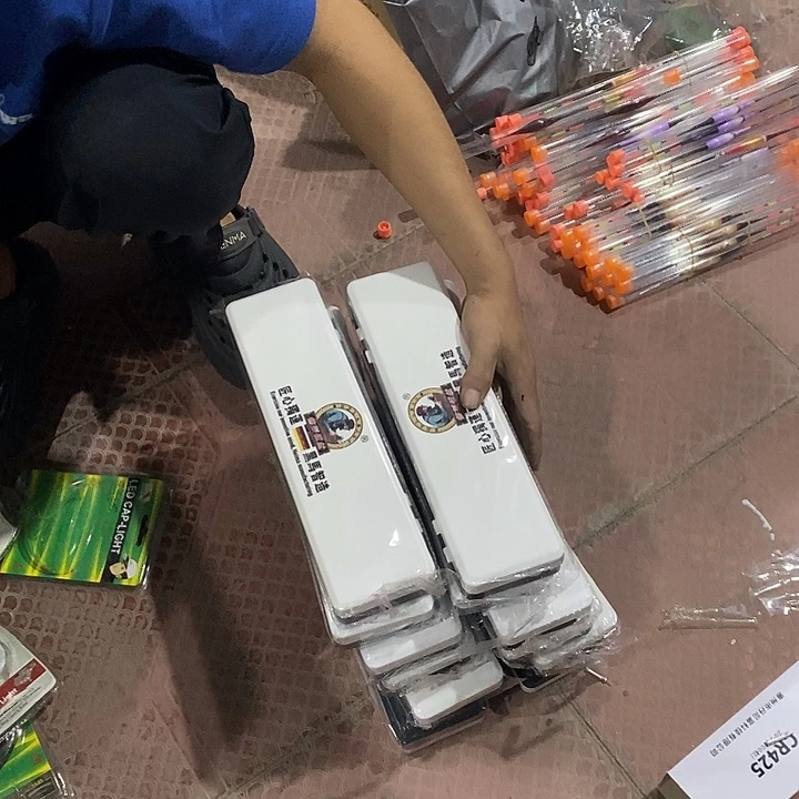 黑马主线盒随机发两个