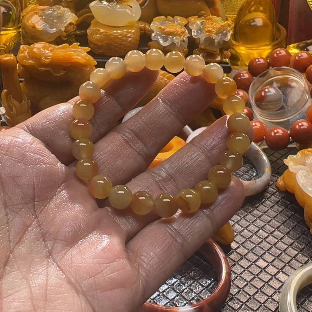 石英质玉未镶嵌颈饰