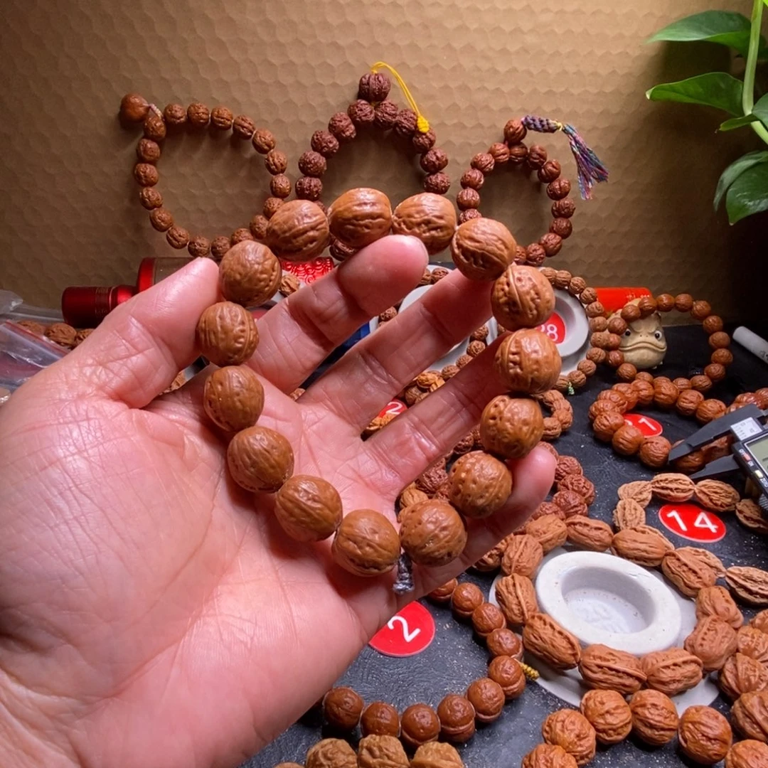 文玩核桃手串小光头强