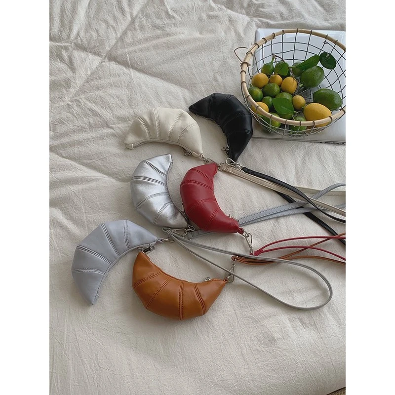 韩系小众质感挂脖牛角包可爱迷你少女零钱包精致百搭可颂包斜挎包