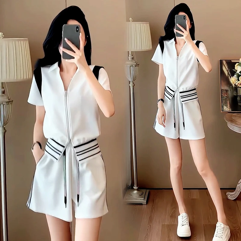 夏季2025新款欧洲站休闲运动套装女酷飒风白色短袖上衣短裤两件套