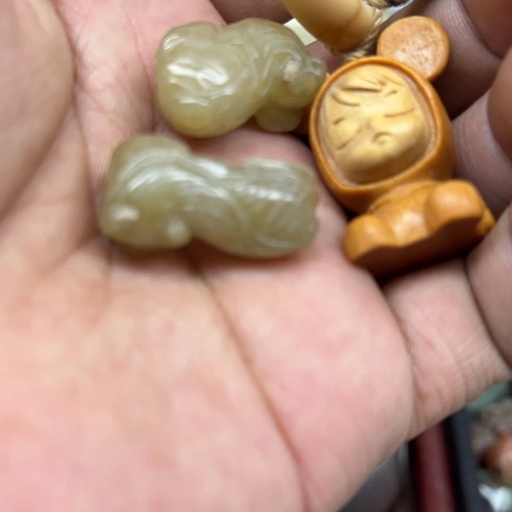 友***久手把件等物品都是自己的