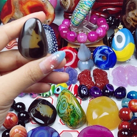 玛瑙/玉髓挂件未镶嵌