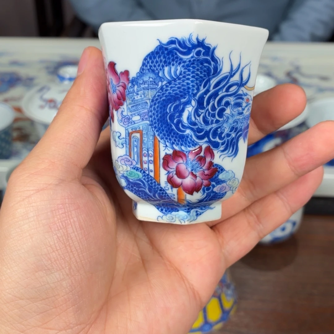 杯子瓷瓷姑娘景德镇陶瓷艺术