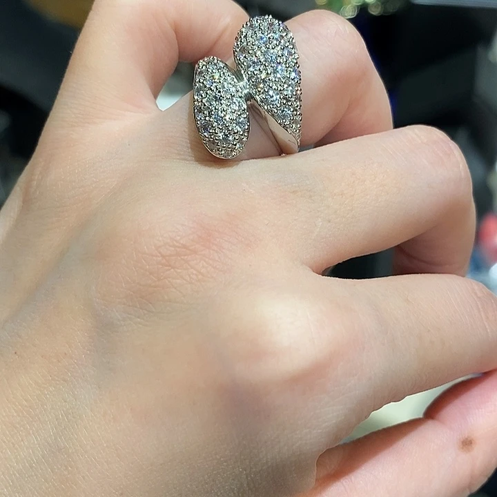 泡***子中古香水沐浴露持久留香