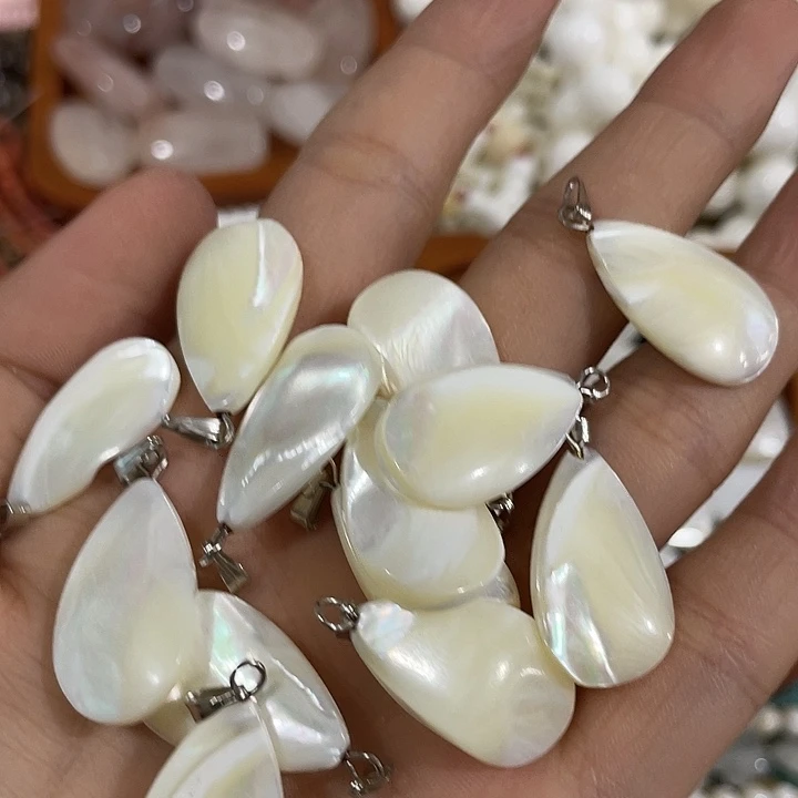 贝壳非金属10个马蹄螺水滴吊坠