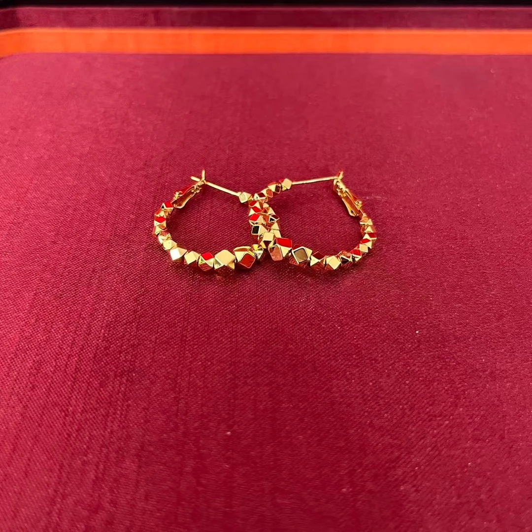 东方简珠宝 S3914 金色大小菱格耳圈