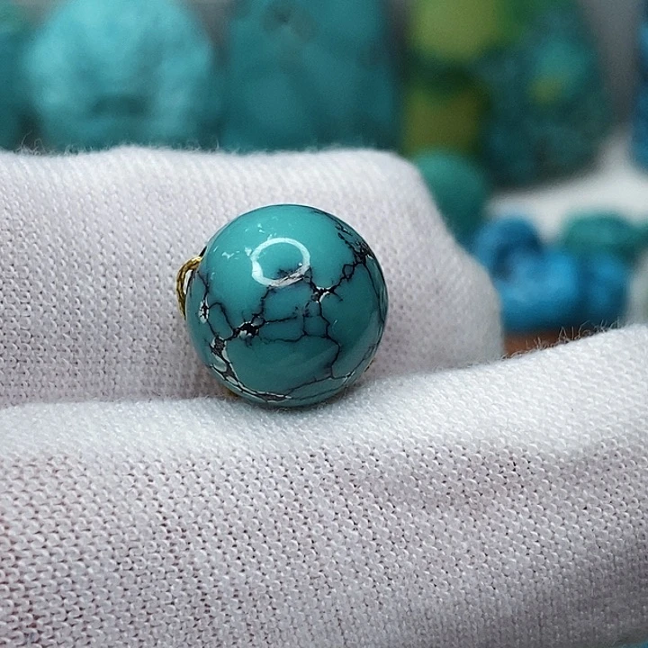 未镶嵌绿松石天然原矿 带武汉地大证书