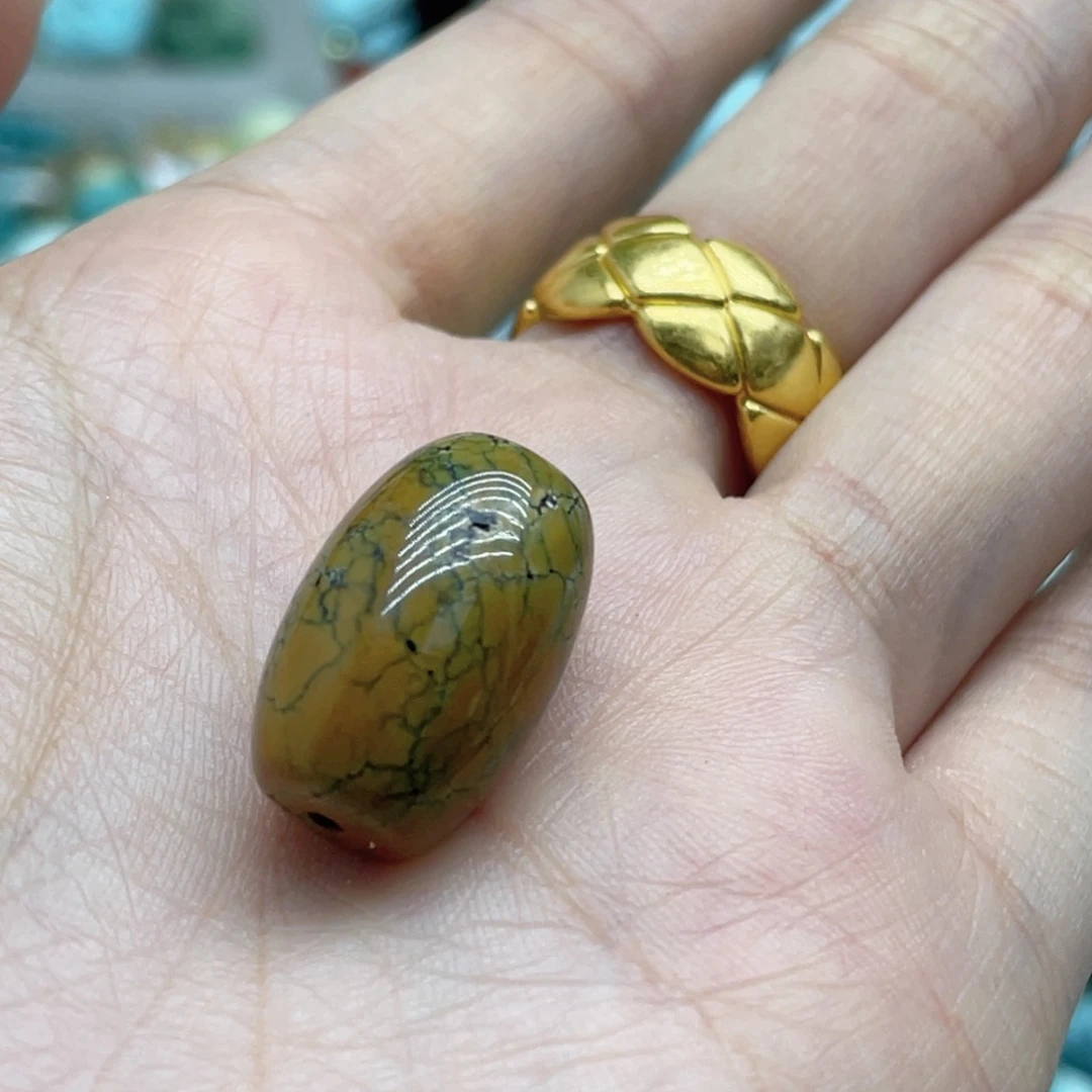 南红玛瑙未镶嵌珠宝奇石