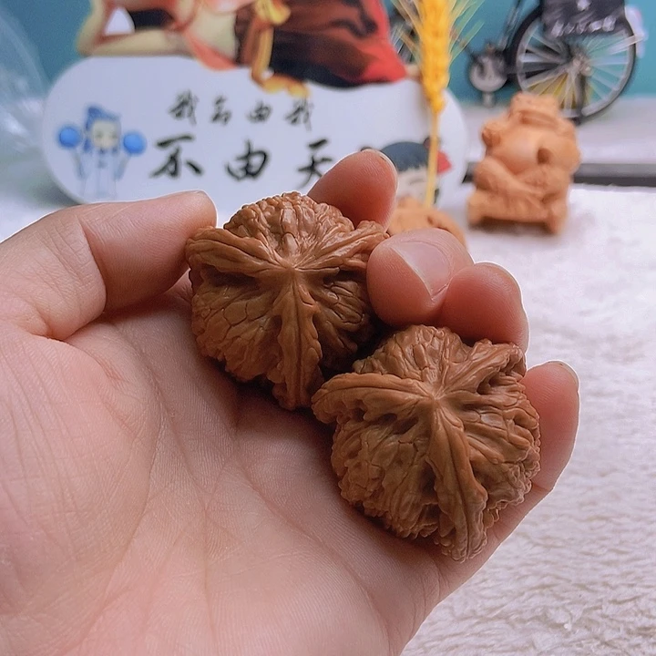 把件文玩核桃黄**头三棱