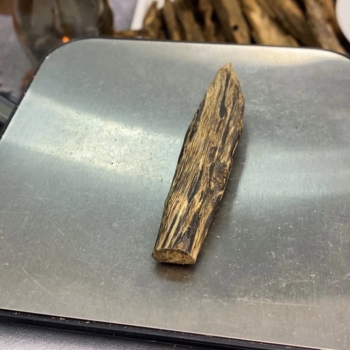 沉香沉香碎屑原材料