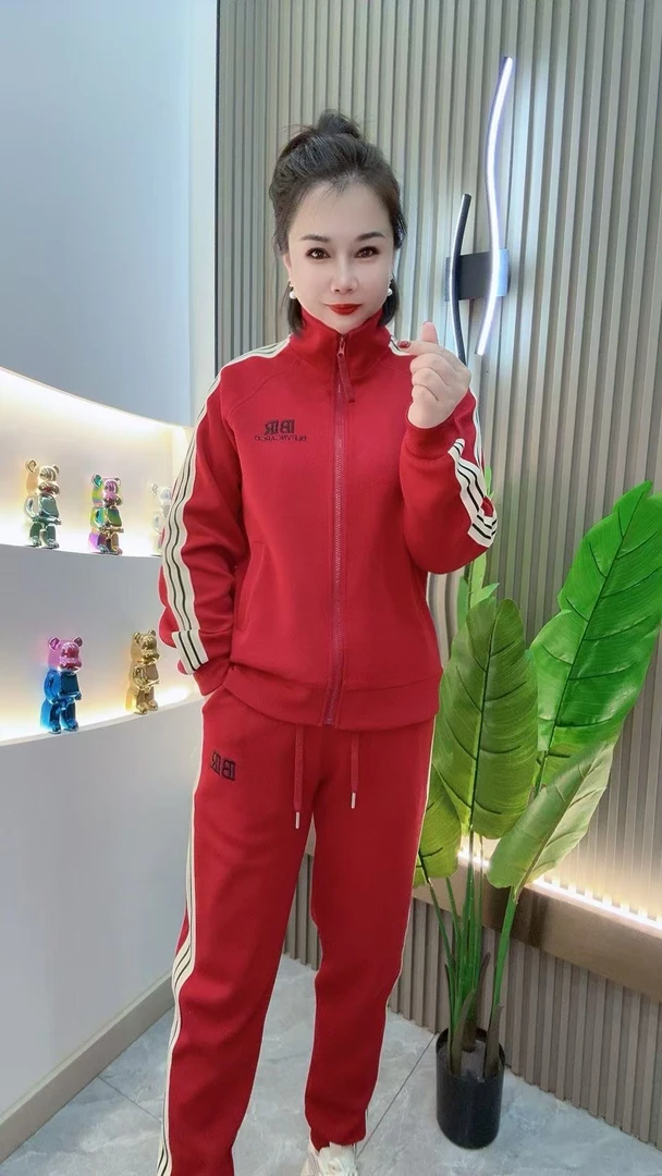 侧白条字母款秋冬红色新款时尚女装网红休闲套装洋气上衣+裤子